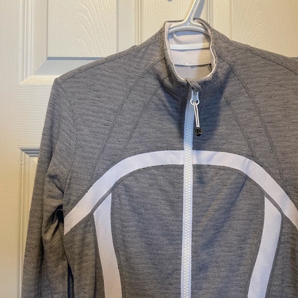 Lululemon Zip Up Jacket - Picture 2 of 5